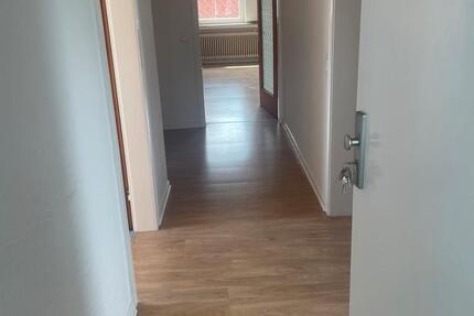 Wohnung Lünen Brambauer - 3 Zimmer, 81 m&sup2;, 775&euro; | Angebot:26596485
