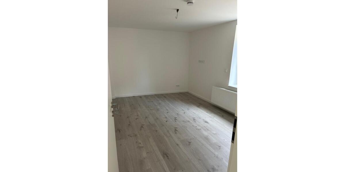 Etagenwohnung Plettenberg - 5 Zimmer, 83 m&sup2;, 660&euro; | Angebot:25547489