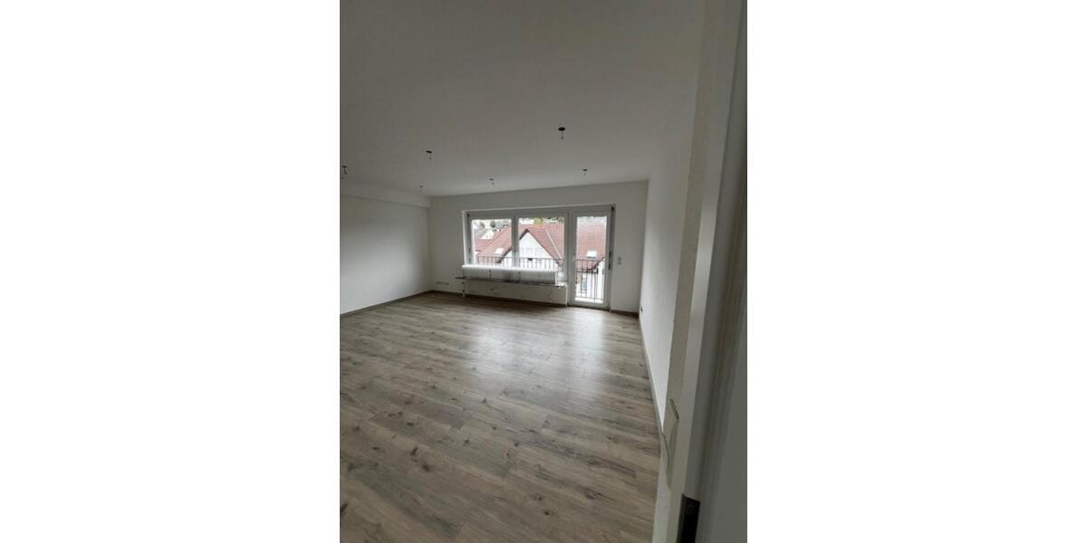 Etagenwohnung Sundern (Sauerland) - 5 Zimmer, 117 m&sup2;, 820&euro; | Angebot:25127468