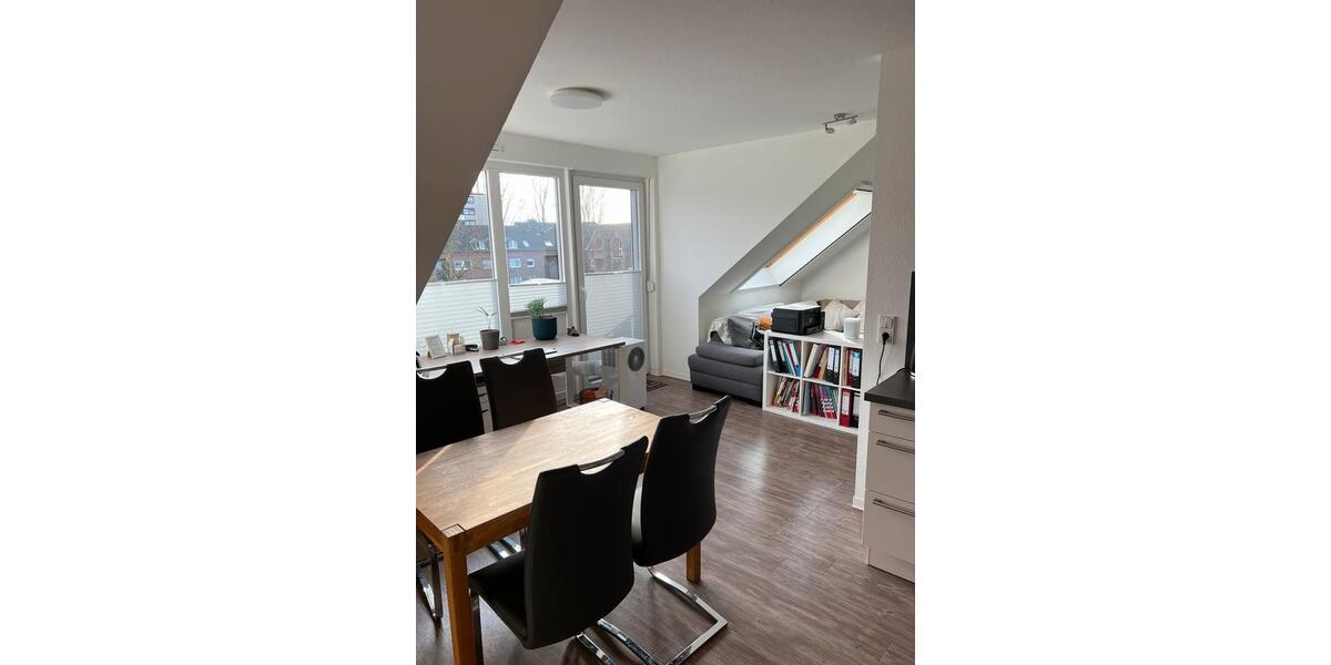 Dachgeschoßwohnung Dortmund Eving - 2.5 Zimmer, 79 m&sup2;, 1.000&euro; | Angebot:23672256