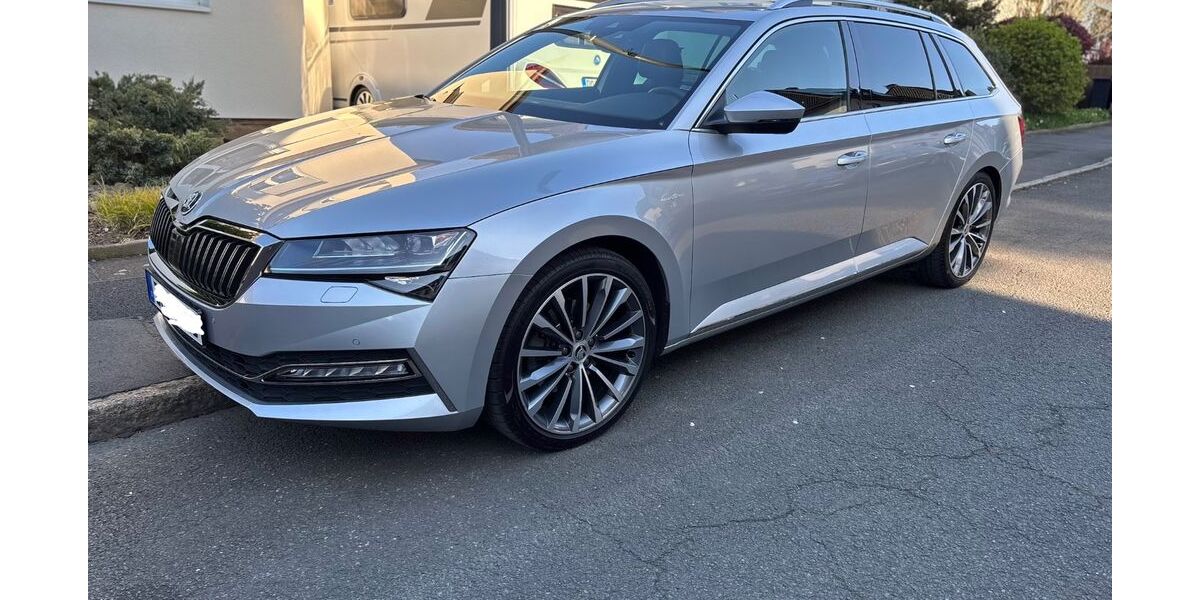 Skoda Superb 61.800 km 29.900 &euro; Dortmund 44143