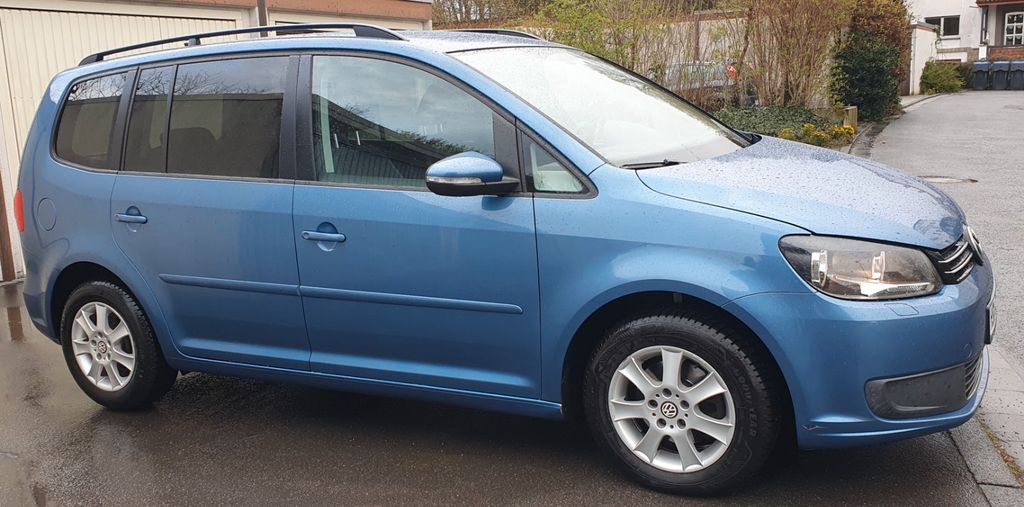 VW Touran 128.000 km 10.500 &euro; Arnsberg 59759