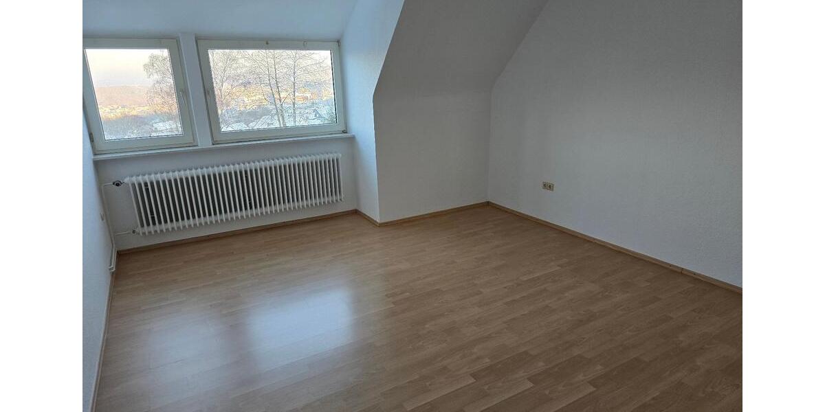 Dachgeschoßwohnung Arnsberg Obereimer - 3 Zimmer, 75 m&sup2;, 550&euro; | Angebot:25349099