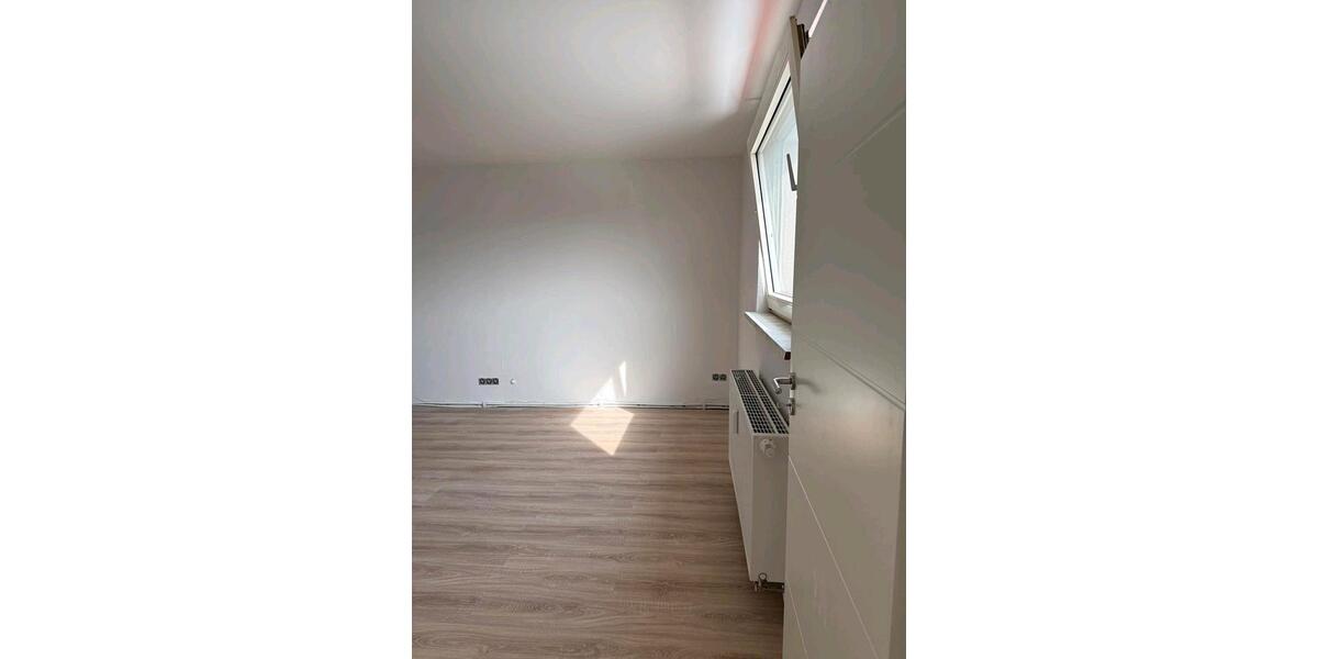 Etagenwohnung Bergkamen - 3 Zimmer, 74 m&sup2;, 750&euro; | Angebot:25854388