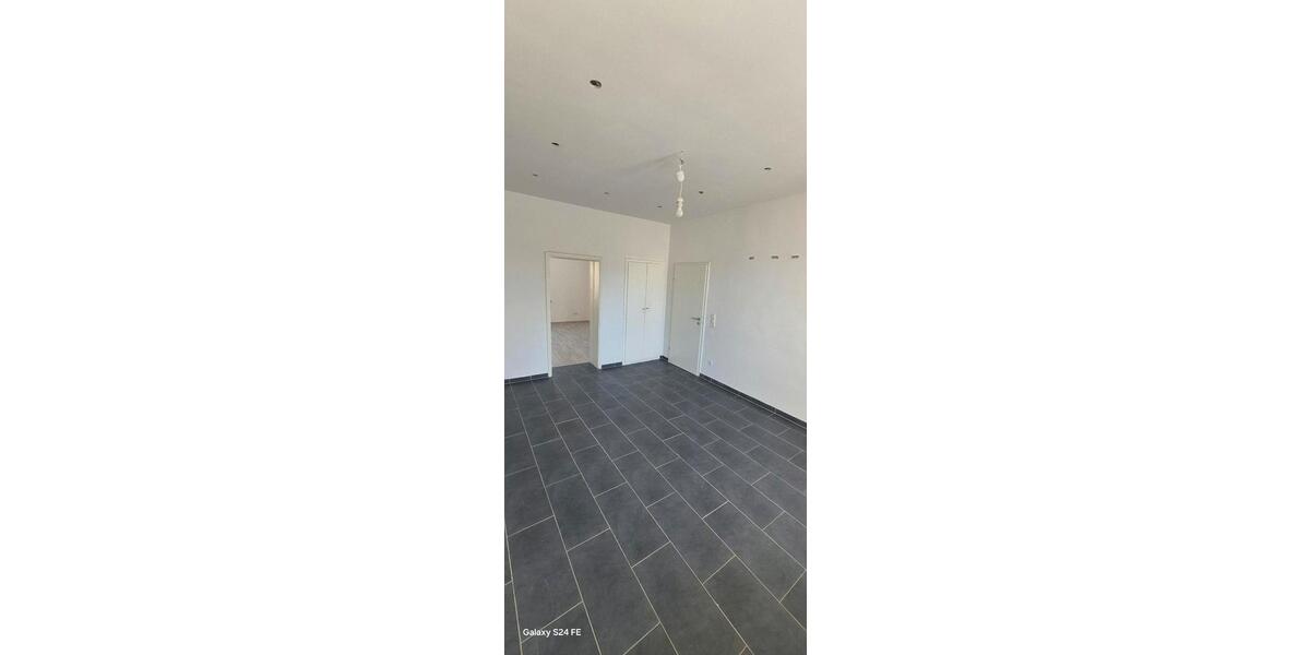 Etagenwohnung Hagen Hohenlimburg - 4 Zimmer, 104 m&sup2;, 1.100&euro; | Angebot:25994262