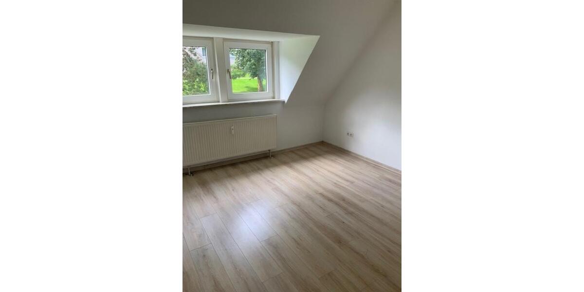 Dachgeschoßwohnung Herscheid - 2 Zimmer, 45 m&sup2;, 349&euro; | Angebot:22939070