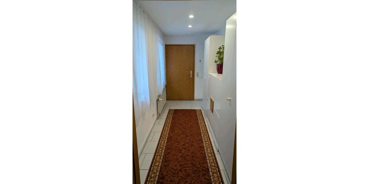 Hochparterre Lüdenscheid Staberg - 2 Zimmer, 69 m&sup2;, 550&euro; | Angebot:25982690