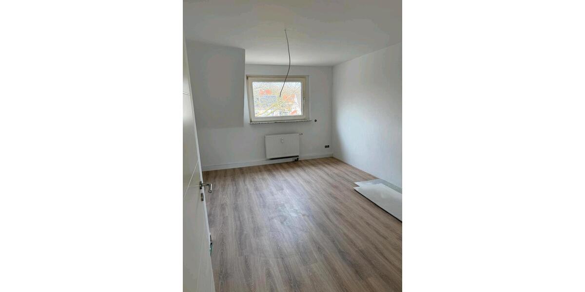 Etagenwohnung Bergkamen - 3 Zimmer, 74 m&sup2;, 750&euro; | Angebot:25854388