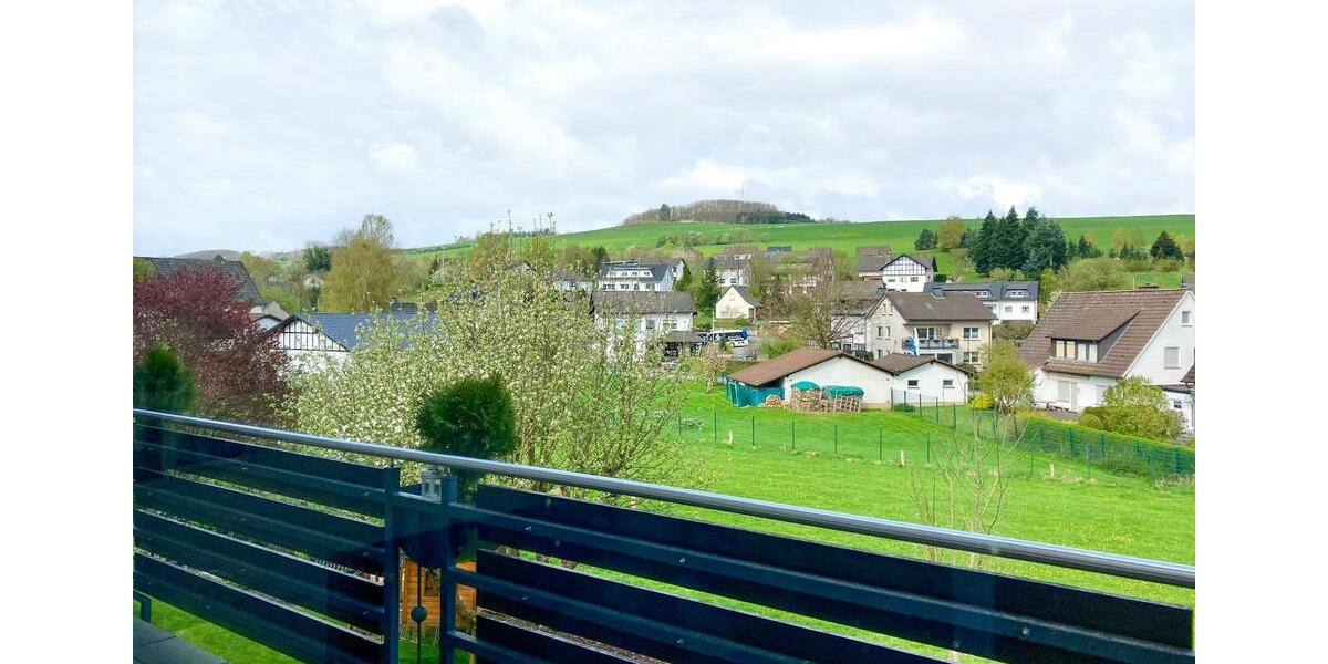 Einfamilienhaus Sundern (Sauerland) - 13 Zimmer, 350 m&sup2;, 548.000&euro; | Angebot:24380265