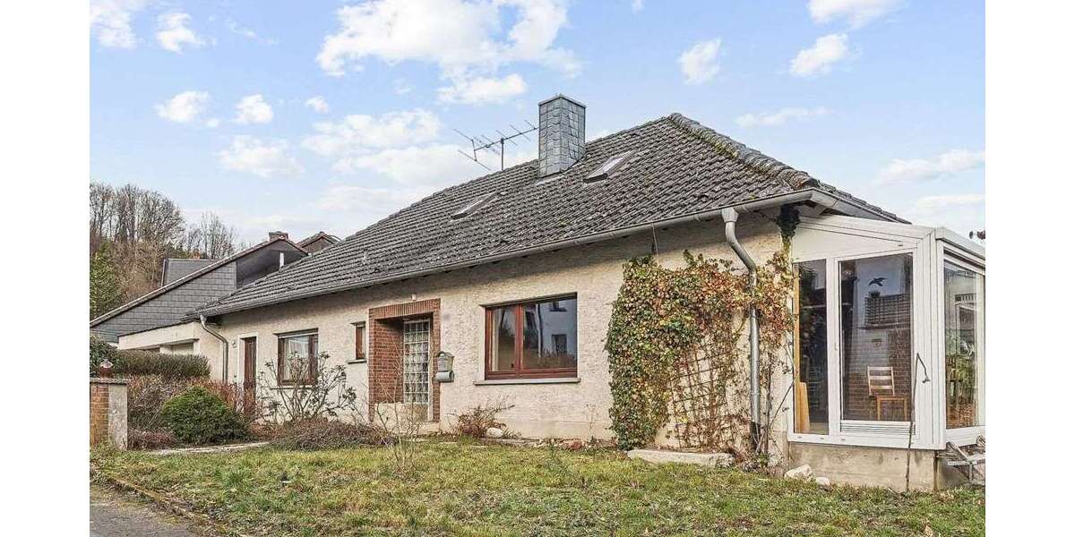 Einfamilienhaus Schalksmühle - 6 Zimmer, 182 m&sup2;, 279.000&euro; | Angebot:24360439