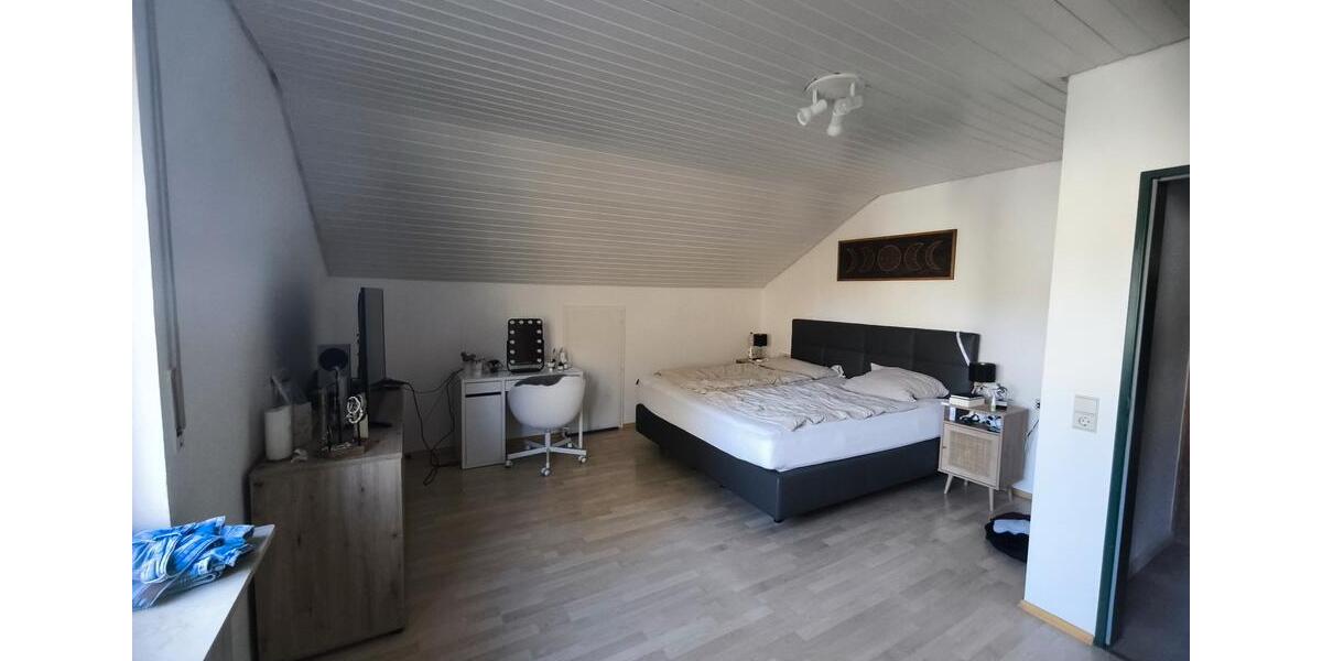 Dachgeschoßwohnung Arnsberg Obereimer - 3 Zimmer, 108 m&sup2;, 570&euro; | Angebot:24918578