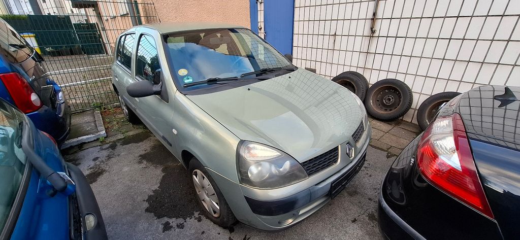 Renault Clio 123.700 km 999 &euro; Dortmund 44339