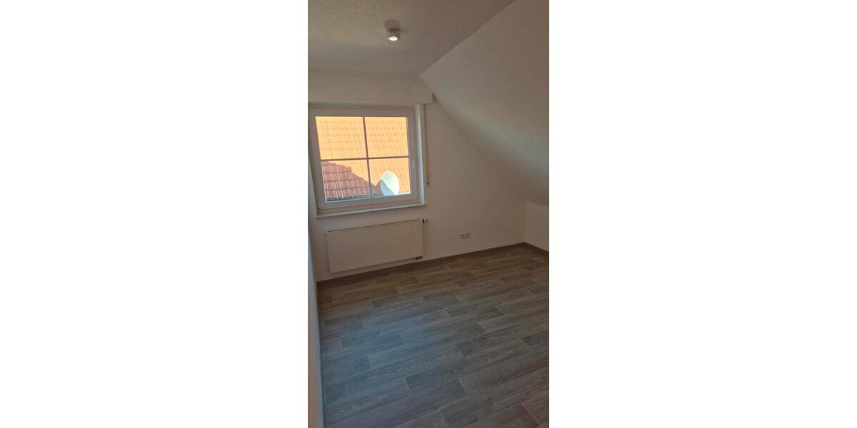 Dachgeschoßwohnung Werl - 3 Zimmer, 90 m&sup2;, 975&euro; | Angebot:25887325