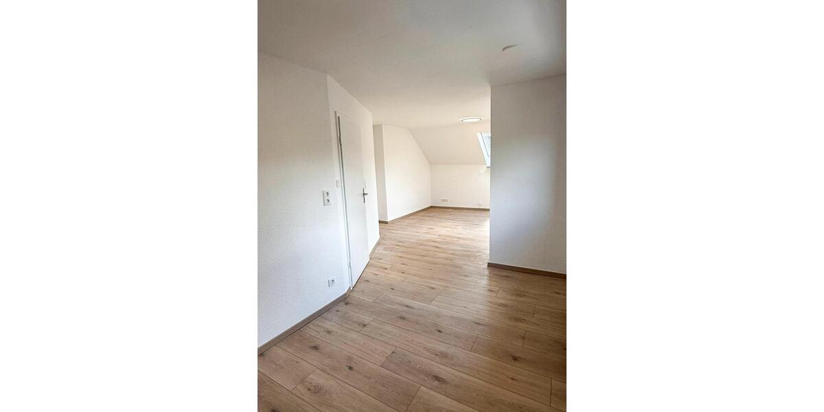 Dachgeschoßwohnung Wickede (Ruhr) - 3 Zimmer, 55 m&sup2;, 695&euro; | Angebot:26534182
