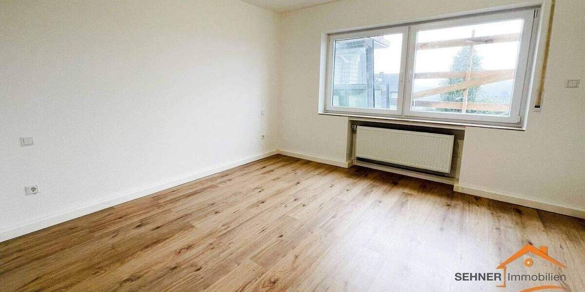 Etagenwohnung Sundern Langscheid - 2 Zimmer, 90 m&sup2;, 159.000&euro; | Angebot:25678848