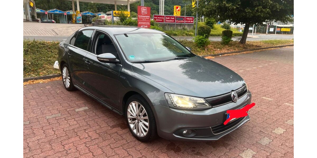VW Jetta 139.000 km 14.500 &euro; Hagen 58095