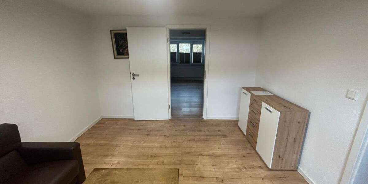 Einfamilienhaus Finnentrop - 8 Zimmer, 230 m&sup2;, 259.000&euro; | Angebot:27093553