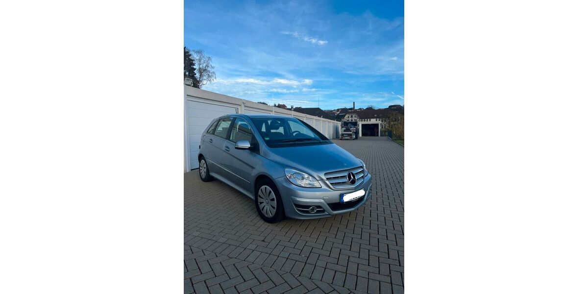 Mercedes-Benz B 200 208.000 km 4.500 &euro; Lüdenscheid 58509