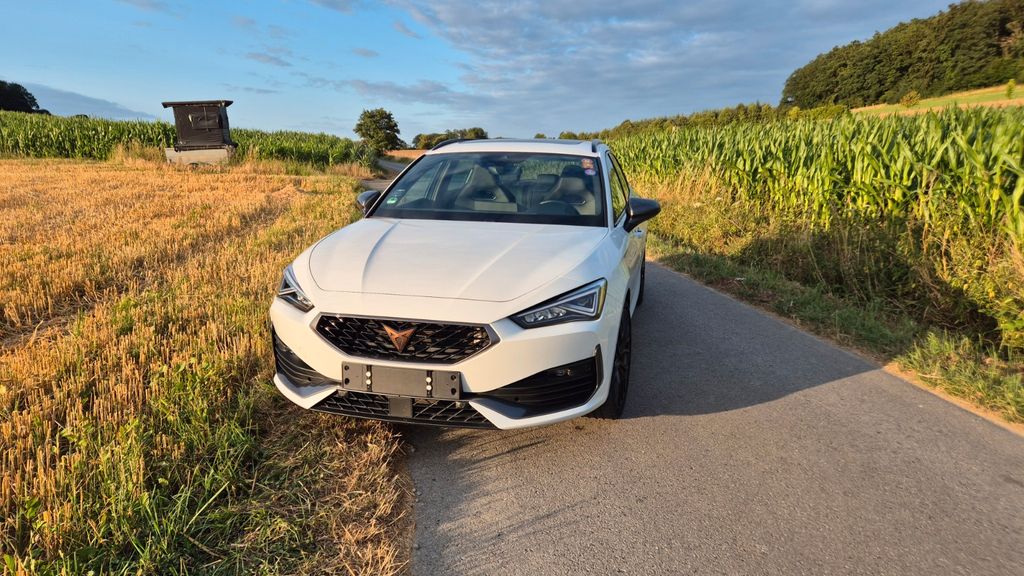 Cupra Leon 42.000 km 27.500 &euro; Balve 58802