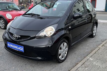 Toyota Aygo (X) 199.789 km 2.490 &euro; Dortmund 44143