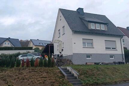 Haus Sundern (Sauerland) - 6 Zimmer, 156 m&sup2;, 360.000&euro; | Angebot:25612814