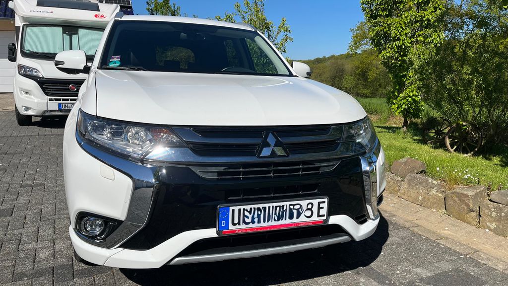 Mitsubishi Plug-in Hybrid Outlander 76.000 km 18.600 &euro; Fröndenberg 58730
