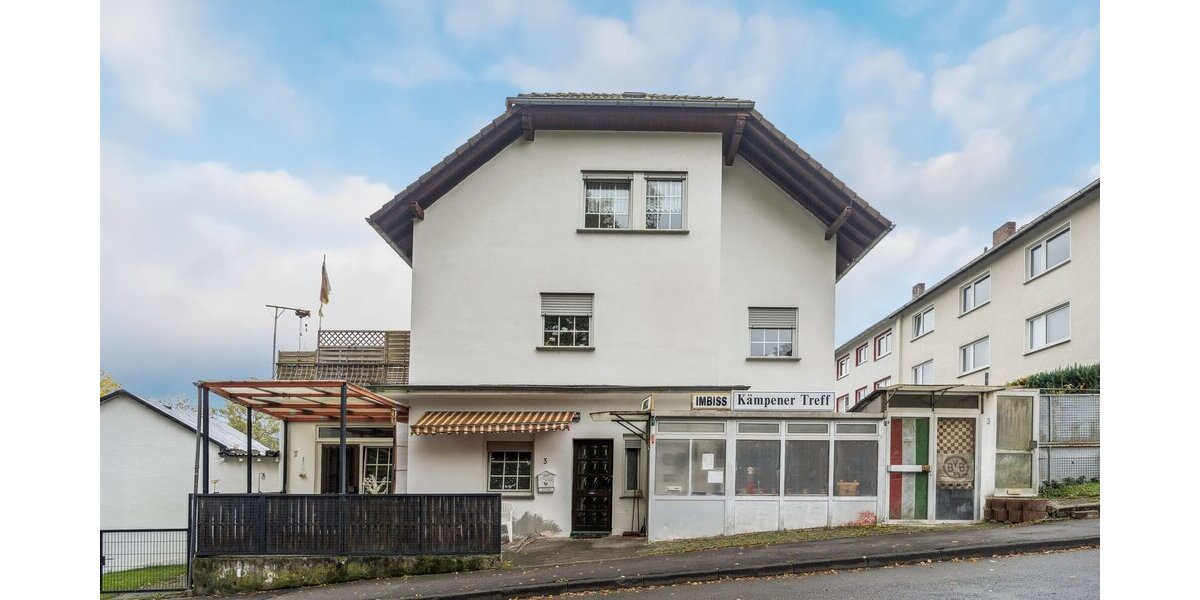 Mehrfamilienhaus mit fünf Wohneinheiten & Imbiss in Arnsberg–Gierskampen - Mehrfamilienhaus, Wohnhaus Arnsberg Obereimer | Angebot:25232860