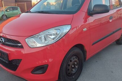 Hyundai i10 176.000 km 2.450 &euro; Holzwickede 59439