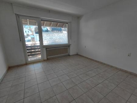 Etagenwohnung Sundern (Sauerland) - 3 Zimmer, 90 m&sup2;, 645&euro; | Angebot:23633632