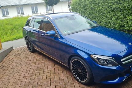 Mercedes-Benz C 220 148.500 km 17.900 &euro; Finnentrop 57413