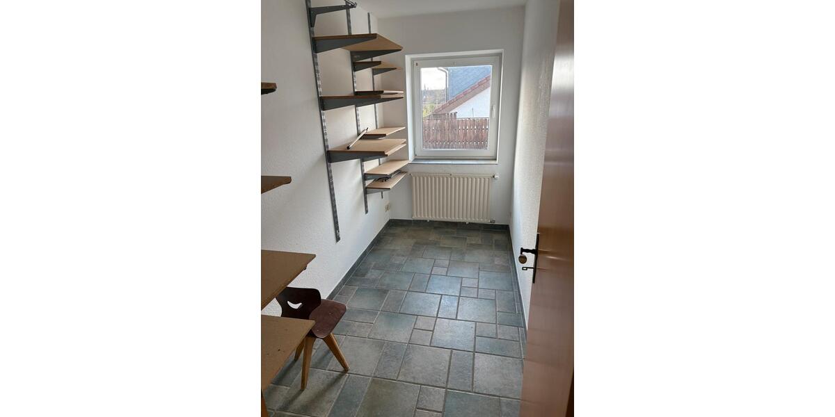 Dachgeschoßwohnung Wickede (Ruhr) - 2 Zimmer, 83 m&sup2;, 830&euro; | Angebot:25990080