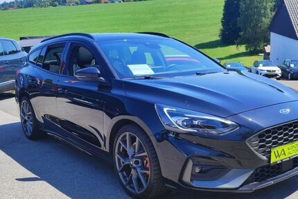 Ford Focus 65.780 km 22.995 &euro; Halver 58553