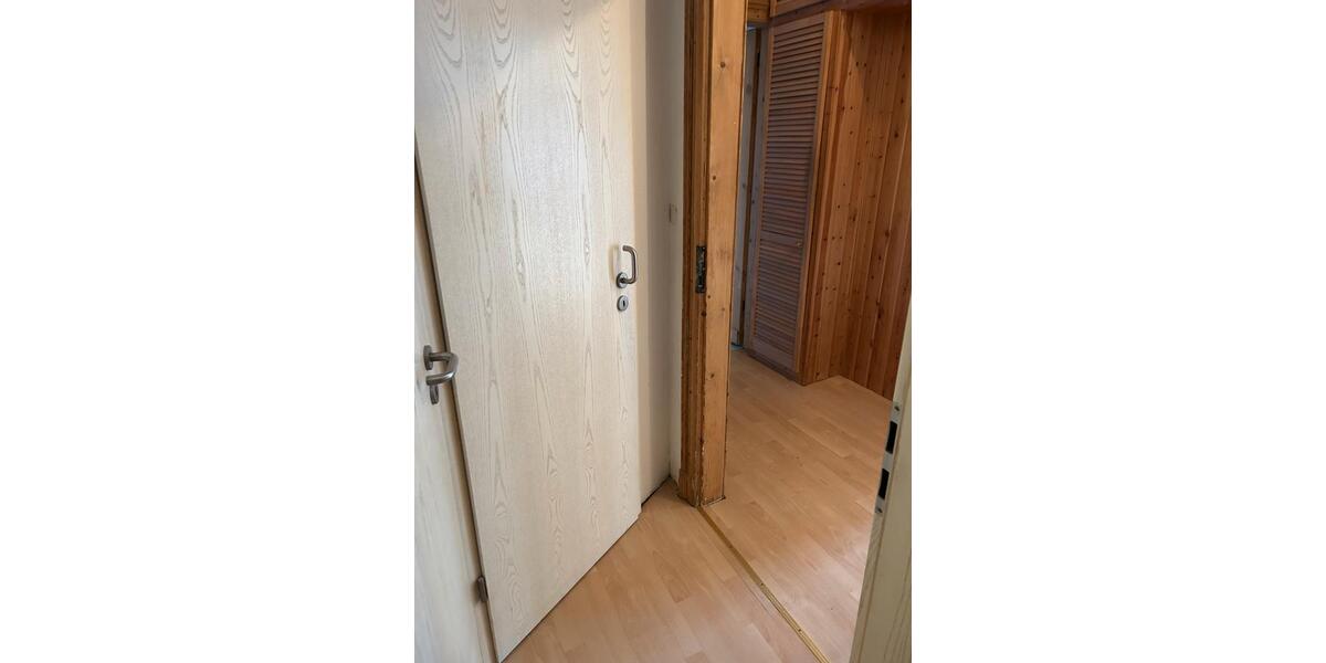 Etagenwohnung Iserlohn - 3.5 Zimmer, 93 m&sup2;, 725&euro; | Angebot:26003000