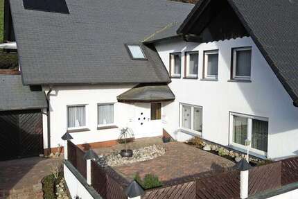 Haus Sundern (Sauerland) - 4 Zimmer, 136 m&sup2;, 295.000&euro; | Angebot:25723561