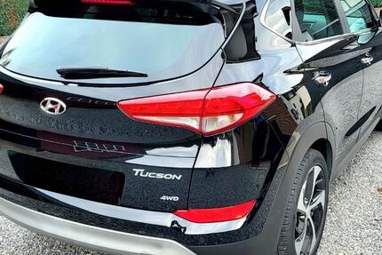 Hyundai TUCSON 105.000 km 14.630 &euro; Arnsberg 59757