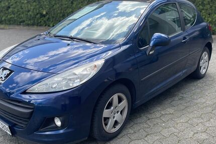 Peugeot 207 142.000 km 1.990 &euro; Arnsberg 59821