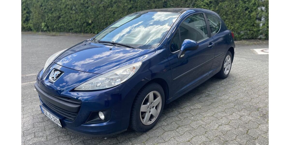 Peugeot 207 142.000 km 1.990 &euro; Arnsberg 59821