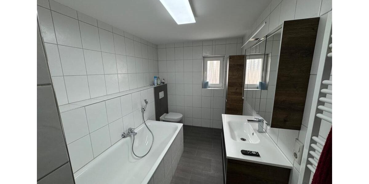 Erdgeschoßwohnung Ennepetal - 3 Zimmer, 110 m&sup2;, 840&euro; | Angebot:26636772