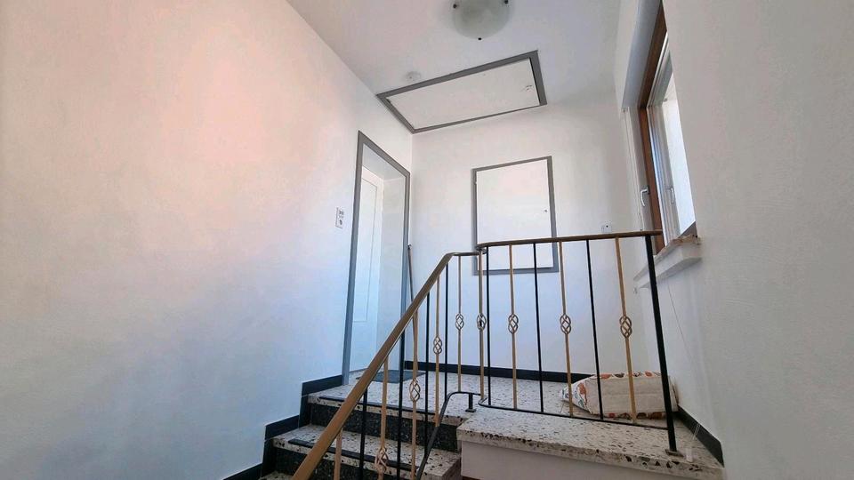 Etagenwohnung Sundern (Sauerland) - 4.5 Zimmer, 75 m&sup2;, 600&euro; | Angebot:25944917