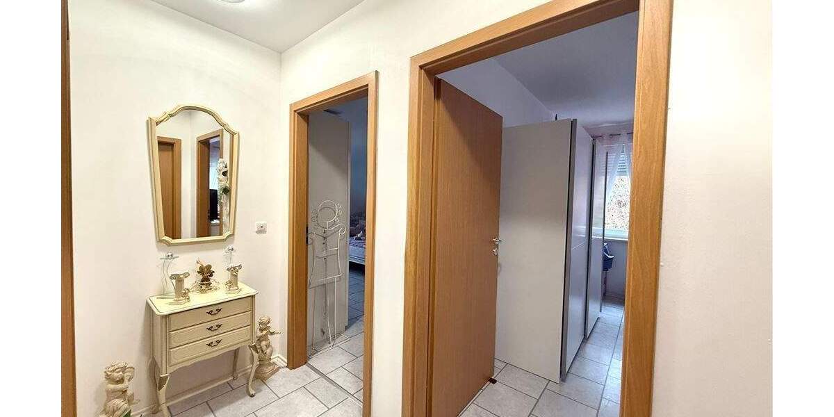 Schickes Einfamilienhaus mit zwei Kfz-Stellplätzen - Mehrfamilienhaus, Wohnhaus Kierspe Kierspe Bahnhof | Angebot:23978338