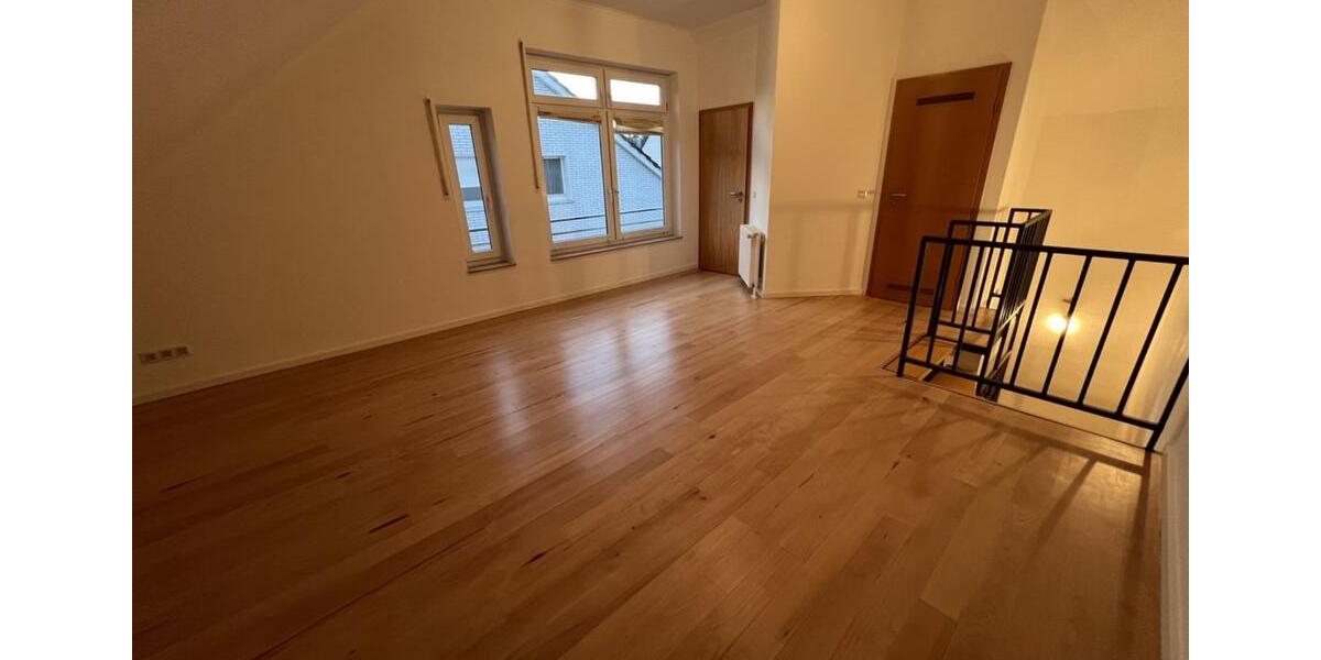 Doppelhaushälfte Dortmund Hombruch - 5 Zimmer, 185 m&sup2;, 2.300&euro; | Angebot:25245632