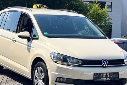 VW Touran 179.911 km 17.111 &euro; Arnsberg 59757