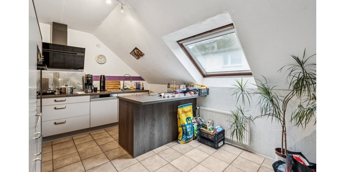 Mehrfamilienhaus mit fünf Wohneinheiten & Imbiss in Arnsberg–Gierskampen - Mehrfamilienhaus, Wohnhaus Arnsberg Obereimer | Angebot:25232860