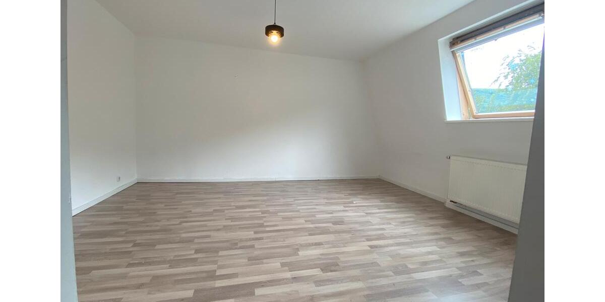 Dachgeschoßwohnung Hagen Hagen-Nord - 4 Zimmer, 94 m&sup2;, 750&euro; | Angebot:25417340