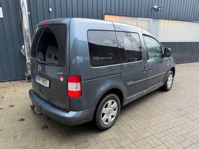 VW Caddy 188.000 km 7.700 &euro; Unna 59423