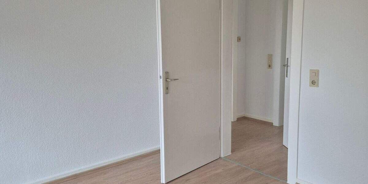 Etagenwohnung Lüdenscheid Tinsberg - 2 Zimmer, 350&euro; | Angebot:25729676