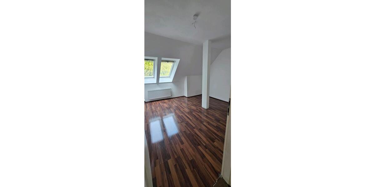 Maisonettenwohnung Werdohl - 4 Zimmer, 118 m&sup2;, 800&euro; | Angebot:26648916
