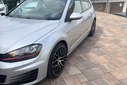 VW Golf 130.000 km 14.900 &euro; Lüdenscheid 58511