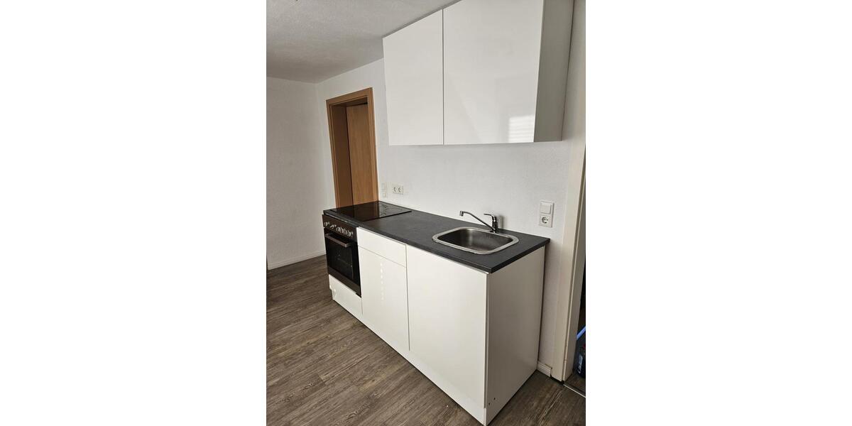 Dachgeschoßwohnung Arnsberg - 2 Zimmer, 45 m&sup2;, 700&euro; | Angebot:25324975