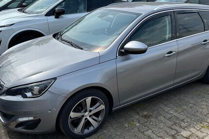 Peugeot 308 89.000 km 4.990 &euro; Witten 58456